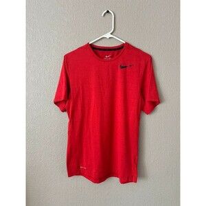 Nike Dri-Fit Red Short Sleeve Shirt Size S